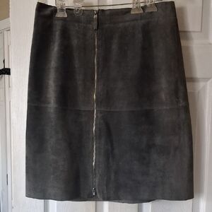 Elegant Gray Suede Pencil Skirt